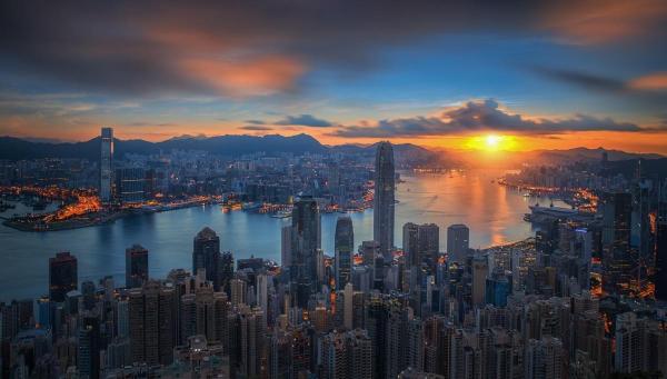 Diamond Painting Sonnenaufgang in Hongkong, 180 Farben rund